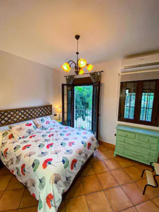 Grazalema - Casita La Calma - Incredible Views, Clima Frio-Calor, Wifi & Private Parking Optional Villa ภายนอก รูปภาพ